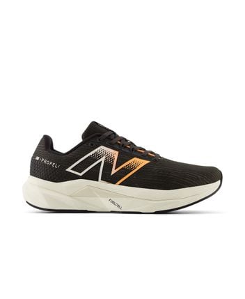 Running shoes FuelCell Propel v5