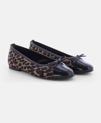 Ballet flats