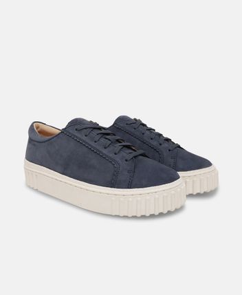 Platform sneakers