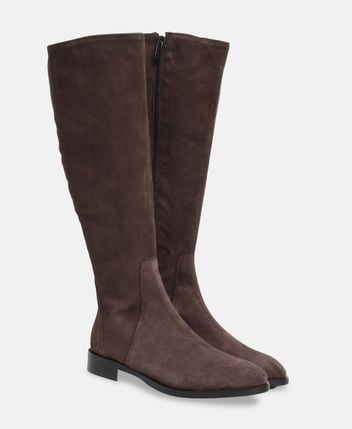 Boots Annie