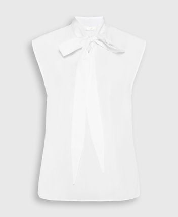 Sleeveless blouse