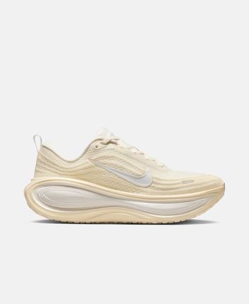 Running shoes Vomero Plus