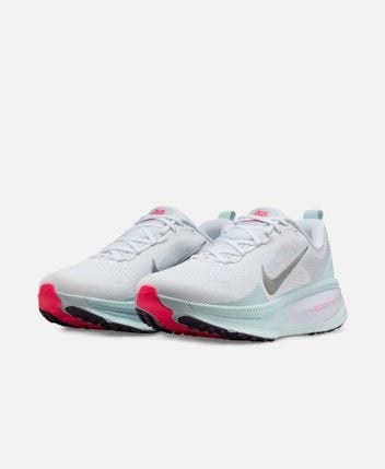 Running shoes Vomero 18