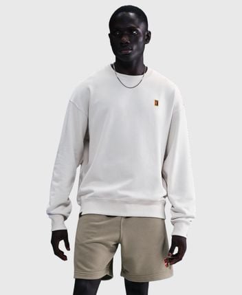 Sweatshirt Court