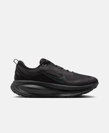Running shoes Vomero 18