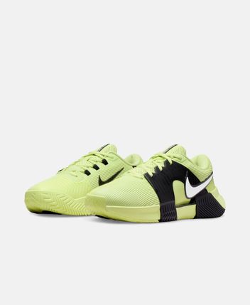 Tennis shoes Zoom Challange