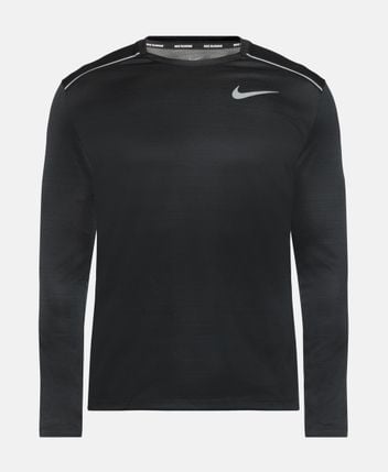 Long-sleeved top