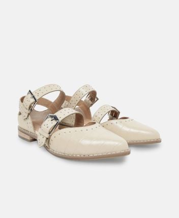 Ballerina flat with straps Close To You