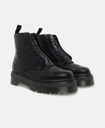 Platform boots Sinclair