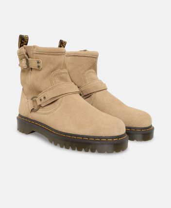 Chelsea boots