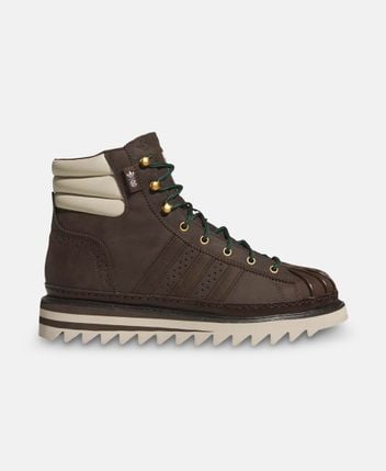 Lace-up boots