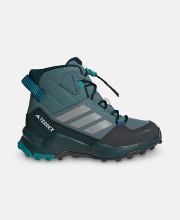 Trekking shoes