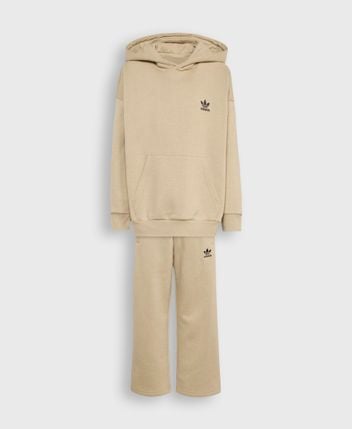 Track suit