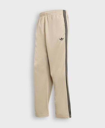 Training pants