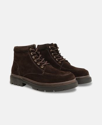 Lace-up ankle boot