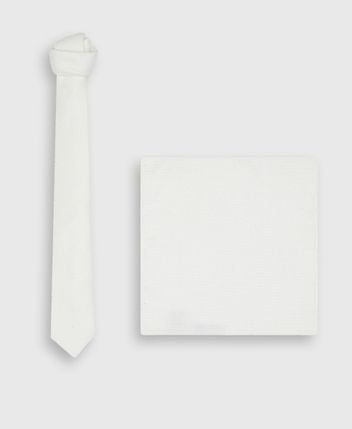 Tie and pocket square set