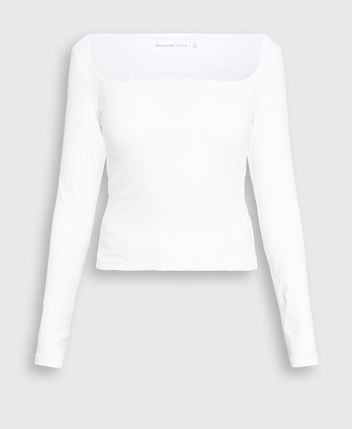 Long-sleeved top