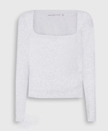 Long-sleeved top