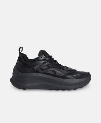 Chunky sneakers