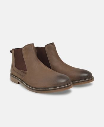 Chelsea boots