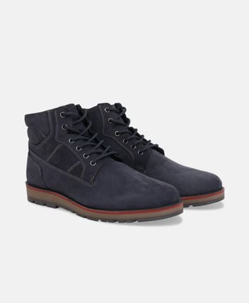 Lace-up boots