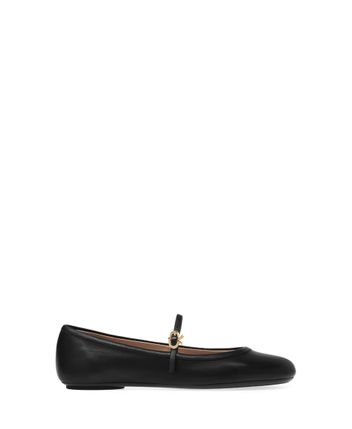 Ballet flats