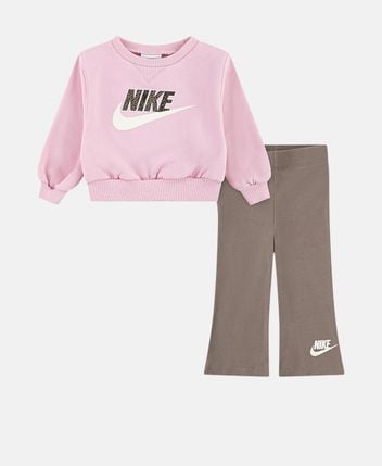 Sweatshirt and trousers set
