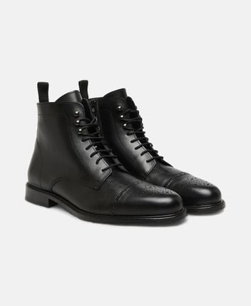 Lace-up ankle boot