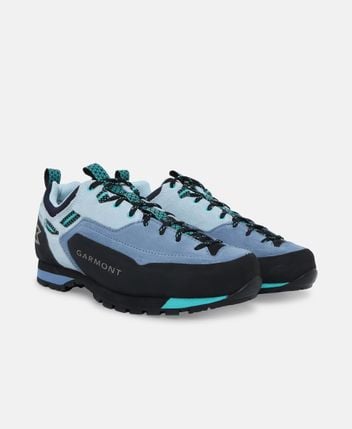 Trekking shoes