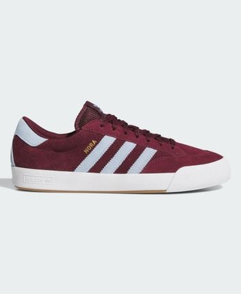 Sneakers SIGNATURE (688)