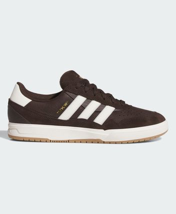 Sneakers SIGNATURE (688)