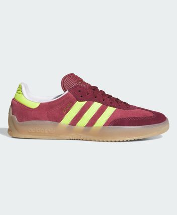 Sneakers SIGNATURE (688)