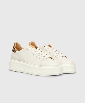 Platform sneakers