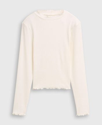 Long-sleeved top