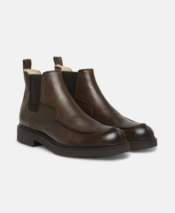 Chelsea boots