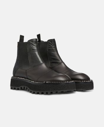 Chelsea boots