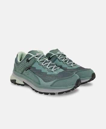 Trekking shoes