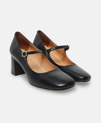 Mary Jane pumps