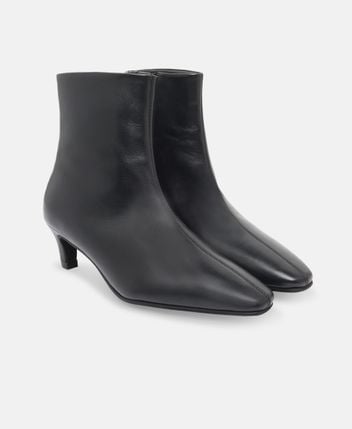 Ankle boots Snakes