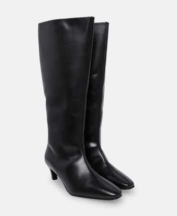 Boots Snkaes
