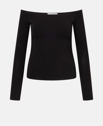 Long-sleeved top