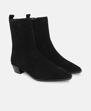 Chelsea boots