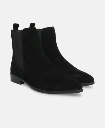 Chelsea boots