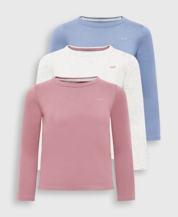 Long-sleeved top