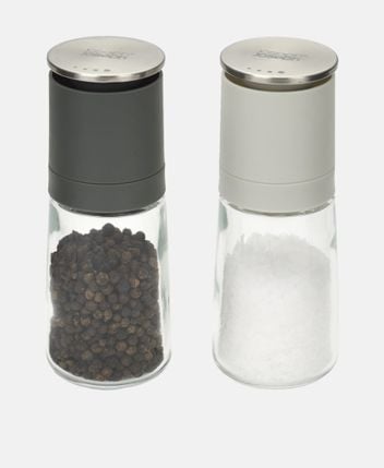 Salt and pepper mill set Duo