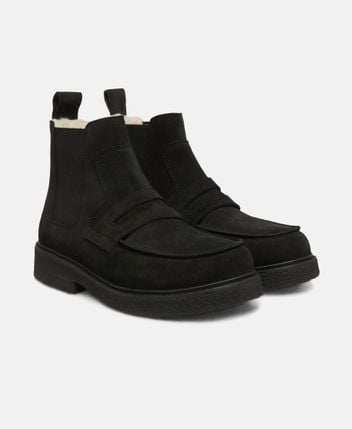 Chelsea boots