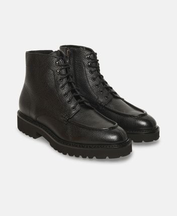 Lace-up ankle boot
