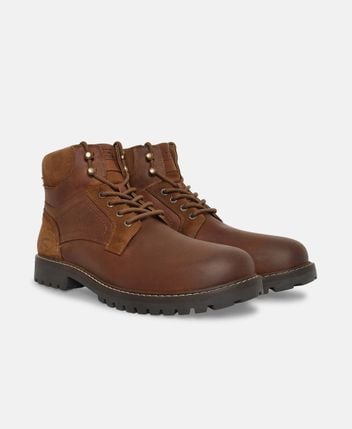 Lace-up boots