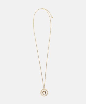 Necklace with pendant