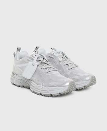 Sneakers Be Right Back